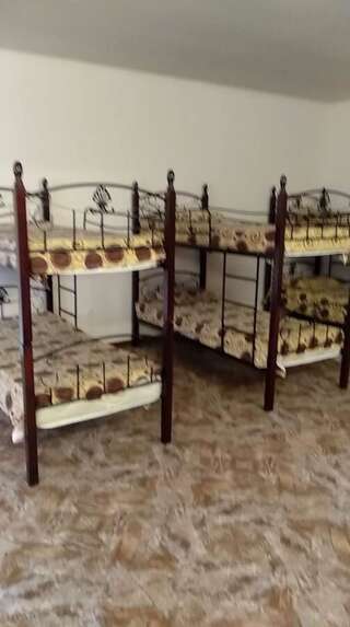 Хостелы Nordstrom 5 Ереван Кровать в общем 4-местном номере для мужчин и женщин-4